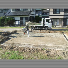 敷地 基礎工事